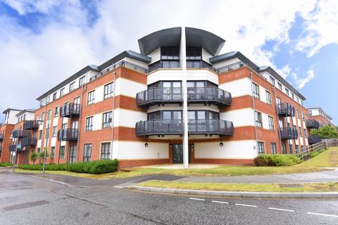 2 bedroom apartment to rent, Wallis Square, Farnborough, GU14