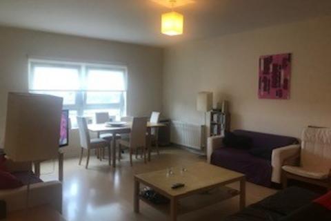 3 bedroom flat to rent, 23 Finlay Drive, Glasgow, G31