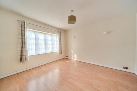 3 bedroom apartment to rent, Surbiton,  Surrey,  KT6