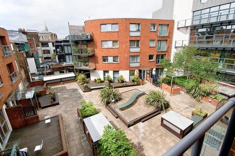 2 bedroom apartment to rent, Britton Street, EC1M