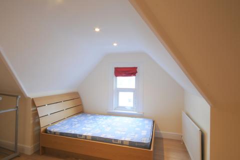 1 bedroom flat to rent - Felday Road, SE13