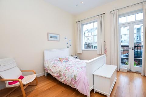 undefined, Flat 4, Grosvenor House, 13-19 Evesham Road