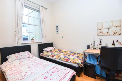 undefined, Flat 4, Grosvenor House, 13-19 Evesham Road