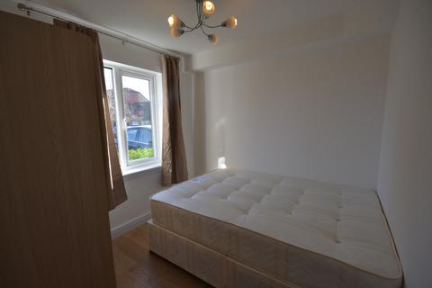 undefined, Sterling Gardens , London , SE14