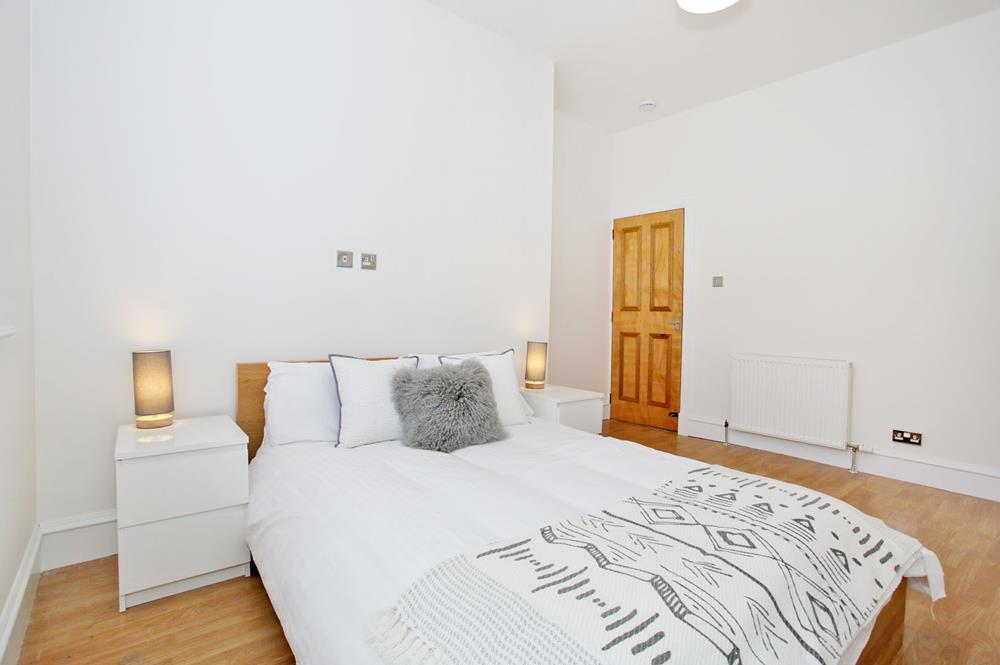 10 lamond − bed 1 (2)