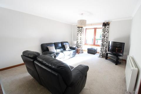 2 bedroom flat to rent, Whinhill Gate, First Floor, AB11