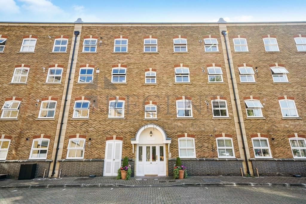 Leathermarket Court