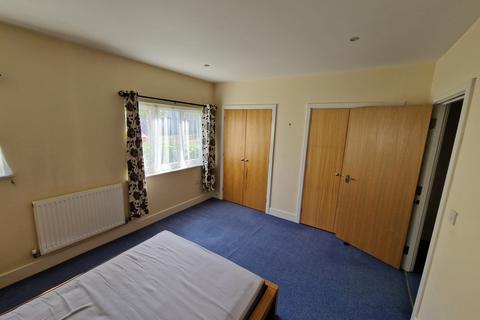 1 bedroom flat to rent, Longworth Avenue, Cambridge CB4