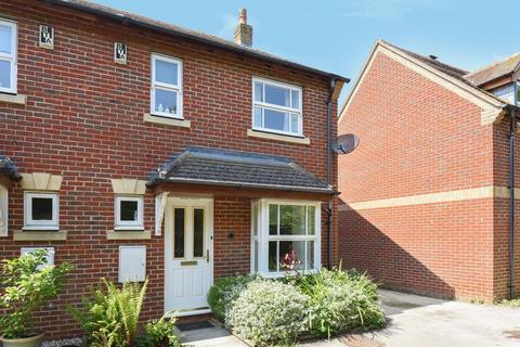 3 bedroom semi-detached house to rent, Foxglove Close,  Bicester,  OX26