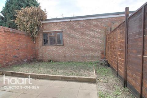 1 bedroom flat to rent, Page Road