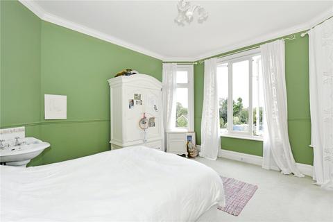 7 bedroom detached house to rent - Bolton Avenue, Windsor, Berkshire, SL4