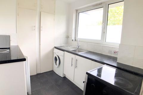 2 bedroom flat to rent, Benbow Street,  Deptford, SE8