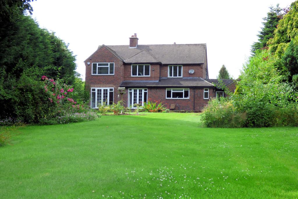 Windmill Lane, Ashbourne 3 bed detached house £550,000