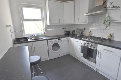 2 bedroom flat to rent, Forest Road West, Arboretum