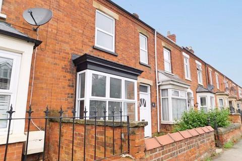 3 bedroom terraced house to rent, Harlaxton Road, Grantham