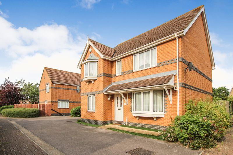 Poplar Close, Brandon Groves, South Ockendon 4 bed detached house £