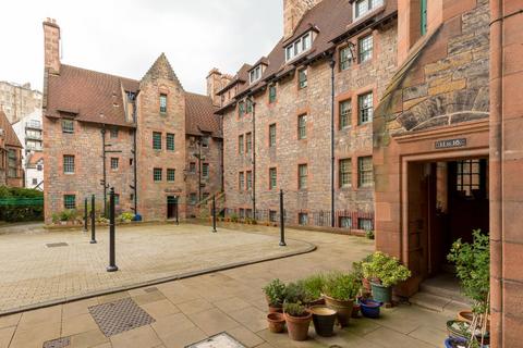 1 bedroom flat to rent, Well Court, Dean Village, Edinburgh, EH4