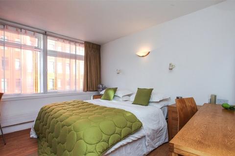 2 bedroom flat to rent, Centre Point House, 15a St. Giles High Street, London