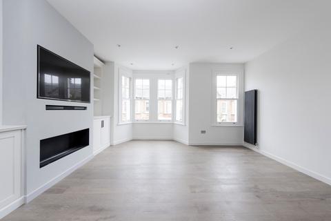 3 bedroom flat to rent, Juer Street, SW11