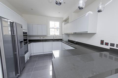 3 bedroom flat to rent, Juer Street, SW11