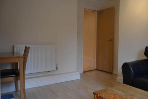 1 bedroom flat to rent, Ruthin Gardens, Cardiff