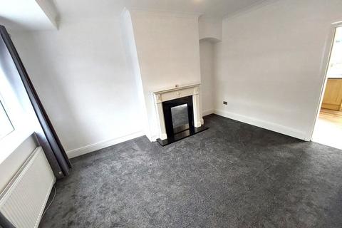 3 bedroom terraced house to rent, Brandram Road, Prestwich