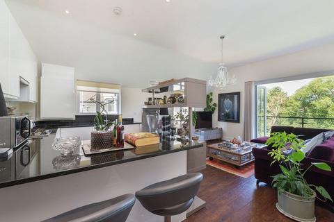 undefined, Weyview Gardens, Godalming GU7