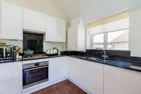undefined, Weyview Gardens, Godalming GU7