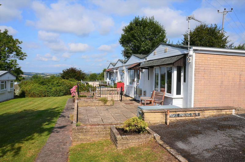 GREENWAY ROAD GALMPTON BRIXHAM 2 bed bungalow £118,500