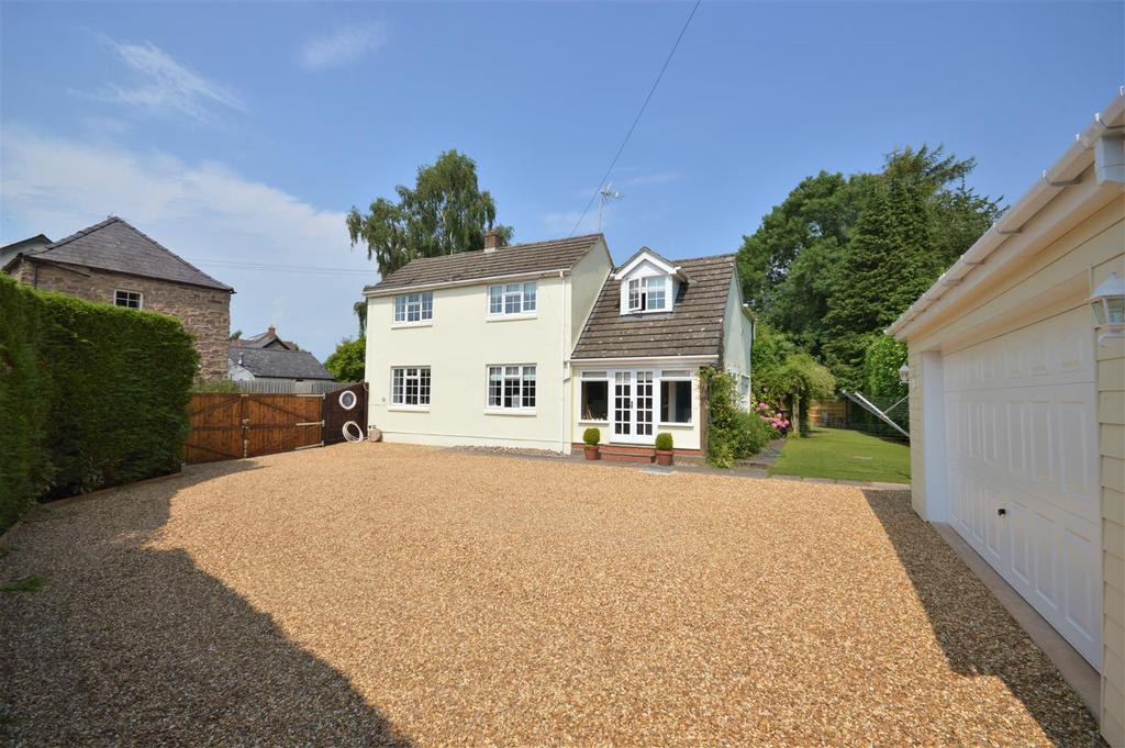 Harewood End, Hereford 3 bed detached house £475,000