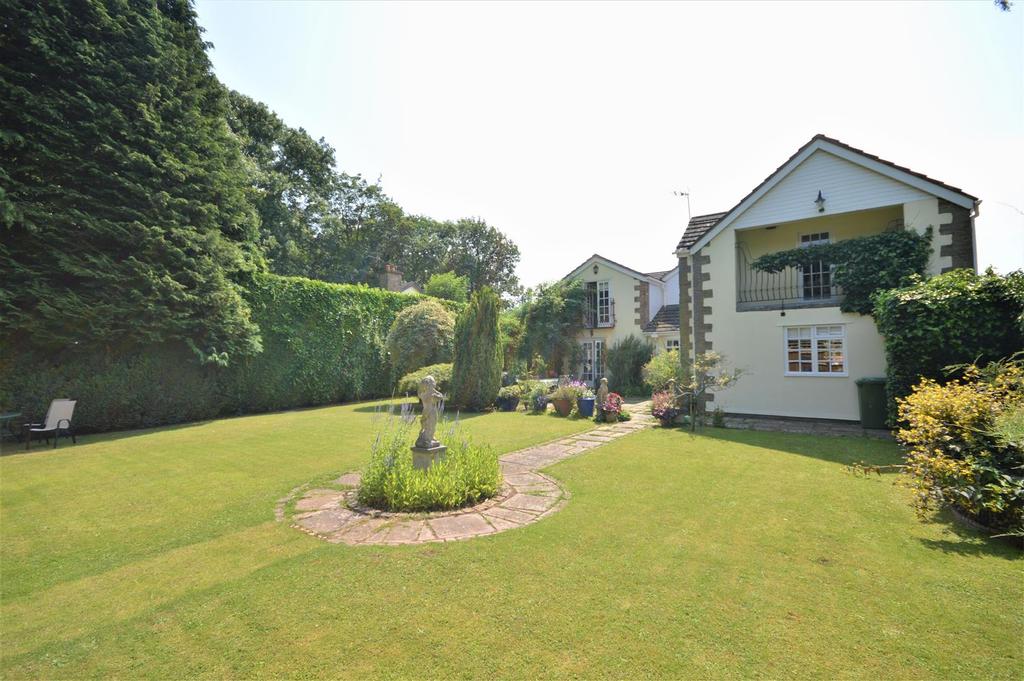 Harewood End, Hereford 3 bed detached house £475,000