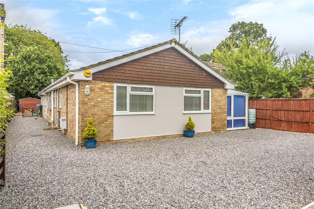 Church Lane, Colden Common, Winchester, SO21 4 bed bungalow £499,950