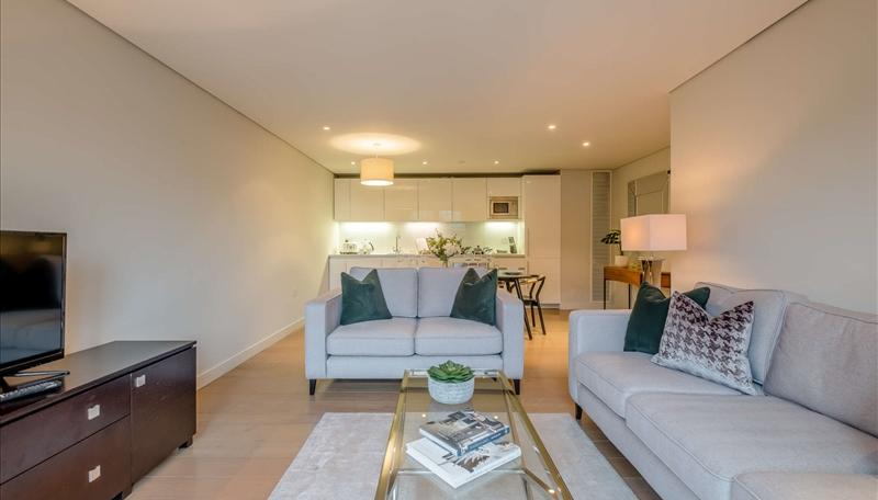 Apartment in London, Paddington - View 3