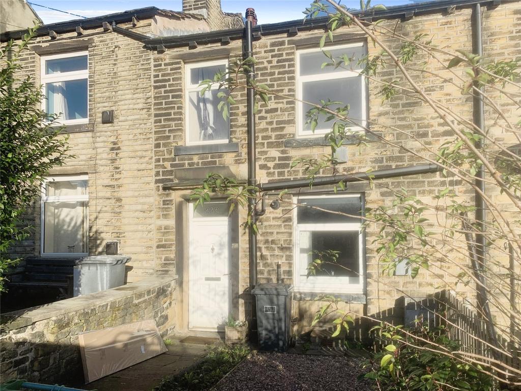 New Hey Road, Oakes, Huddersfield, West Yorkshire, HD3 2 bed terraced