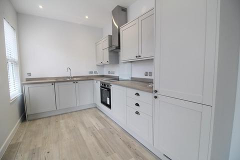 2 bedroom apartment to rent, Ferndale Court, 6 West End Road, Reading, RG7