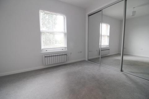 2 bedroom apartment to rent, Ferndale Court, 6 West End Road, Reading, RG7