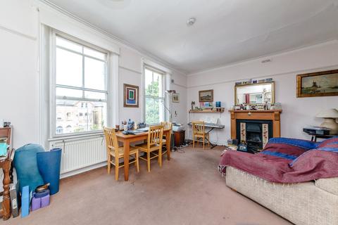 2 bedroom apartment for sale, St Margarets Road, Twickenham, TW1