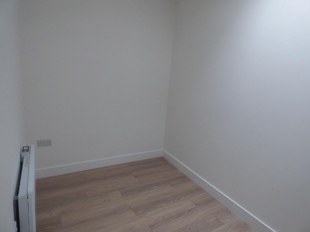 Photograph 7