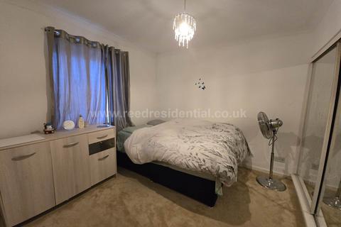 undefined, Roots Hall Drive, Southend On Sea