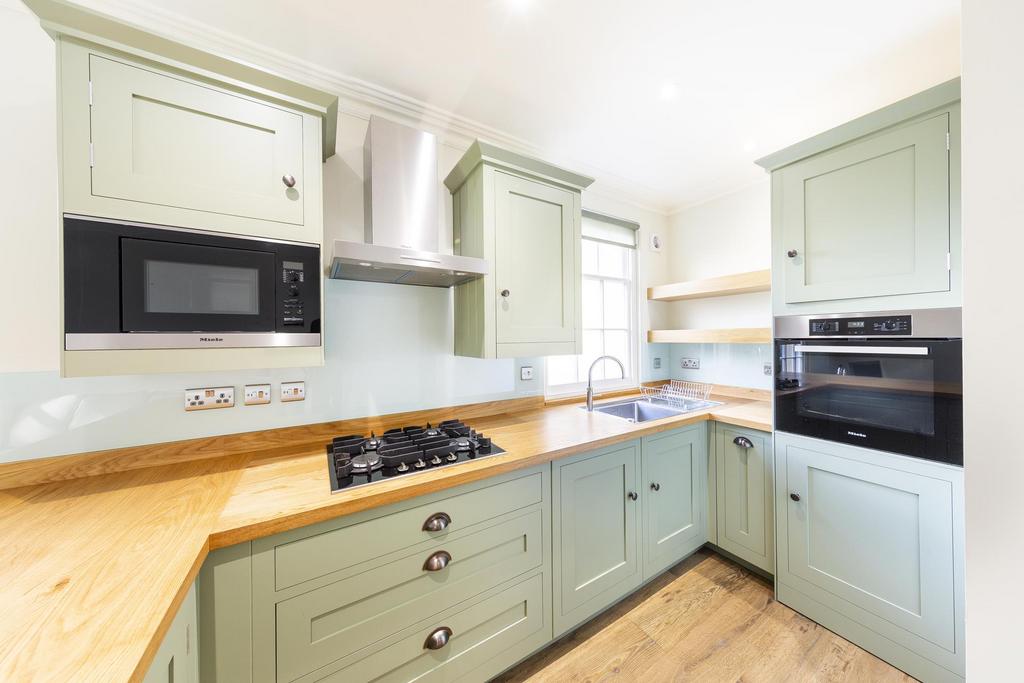 Kitchen ()