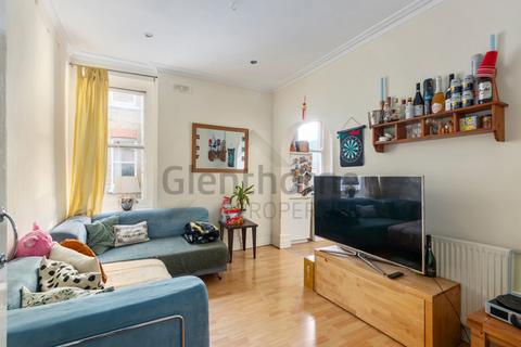 3 bedroom apartment to rent, Elmwood House, Rushcroft Road, Brixton, London SW2