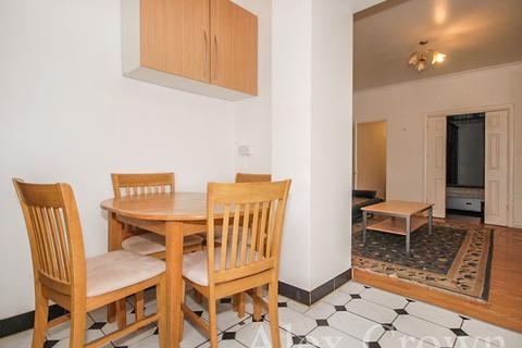 2 bedroom flat to rent, Blackstock Road, Finsbury Park