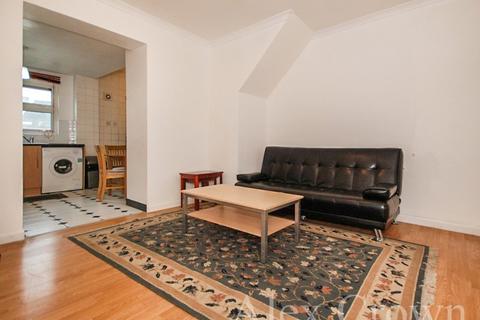 2 bedroom flat to rent, Blackstock Road, Finsbury Park