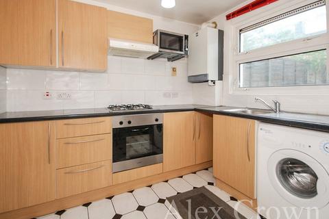 2 bedroom flat to rent, Blackstock Road, Finsbury Park