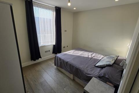 1 bedroom flat to rent, Kingsland Road, Haggerston, De Beauvior Town, Dalston, E8