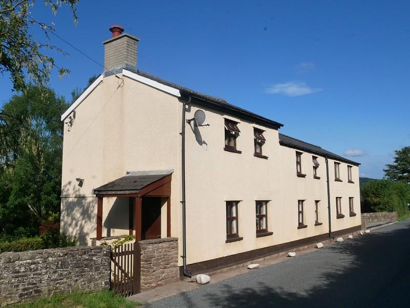 Pencelli, Brecon, Powys. 3 bed cottage £365,000
