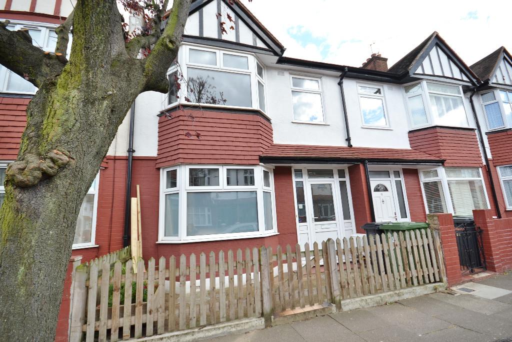 Millmark Grove, London, SE14 4 bed terraced house £3,200 pcm (£738 pw)