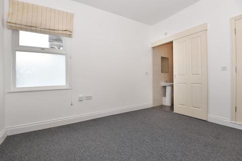 1 bedroom apartment to rent, London Road,  High Wycombe,  HP11