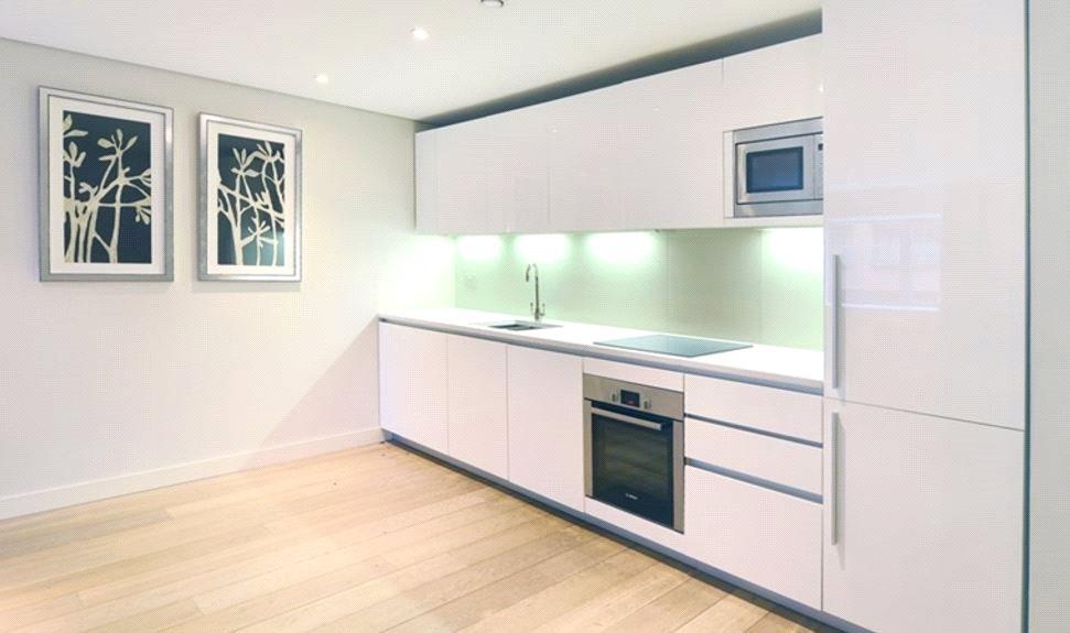 Apartment in London - View 5