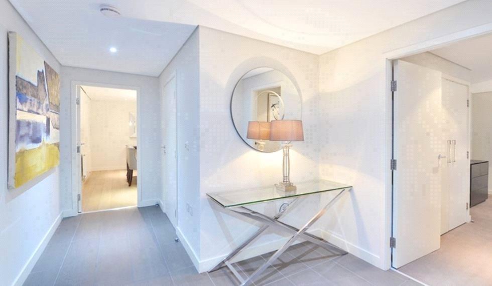 Apartment in London - More